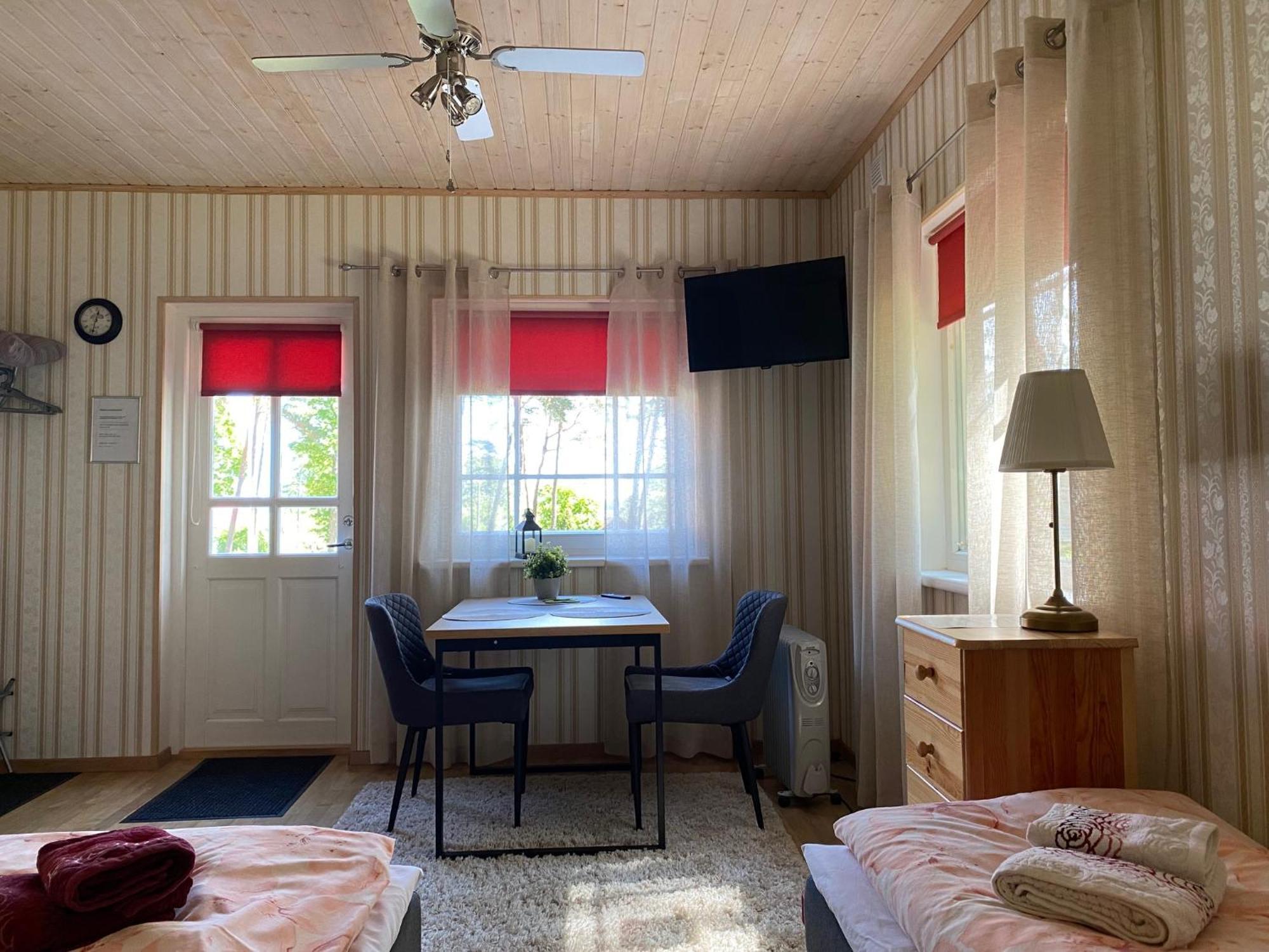 Sinisalu Apartments แกสมู ภายนอก รูปภาพ
